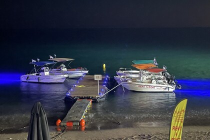 Ενοικίαση Μηχανοκίνητο σκάφος KAREL 450CC Στεγνά