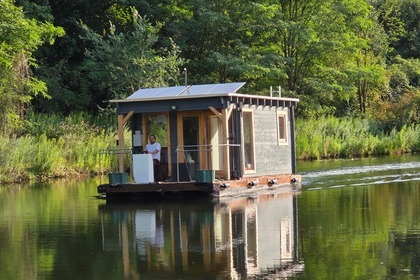 Hyra båt Husbåt Eigenbau Hausfloos Rüdersdorf bei Berlin