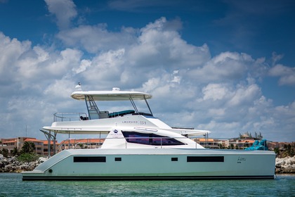 Charter Catamaran Leopard 51¨ Leopard Puerto Aventuras