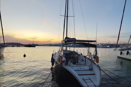 Charter Sailboat Dromor Apollo 12 Athens