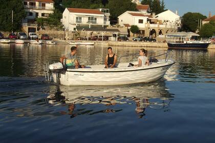 Charter Motorboat Traditional Pasara Jasenice, Zadar County