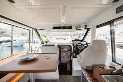 Чартер Моторная яхта Jeanneau Merry Fisher 895 Offshore Општина Примоштен