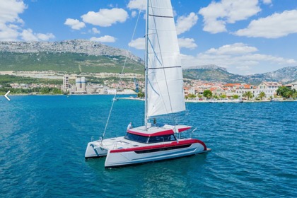 Noleggio Catamarano Luna 49 Spalato