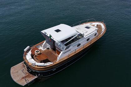 Aluguel Lancha gozzo sorrentino luxury apreamare 100 Sorrento