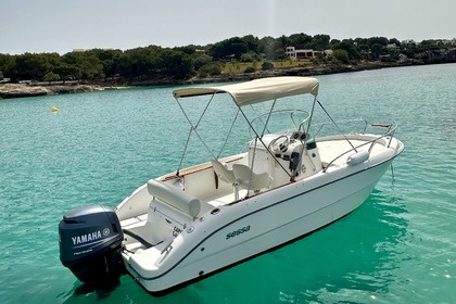 Hire Motorboat Sessa Marine Key largo 20 Portocolom