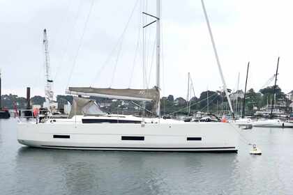 Miete Segelboot Dufour Dufour 390 La Trinité-sur-Mer