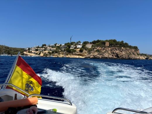 Palma de Majorque Motorboat Sunseeker Apache 45 alt tag text