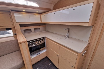 Rental Sailboat Dufour DUFOUR 470 Le Grau-du-Roi
