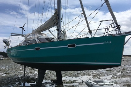 Charter Sailboat FORA MARINE RM1050 Brest