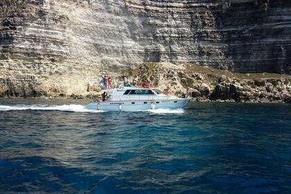 Rental Motorboat ITALCRAFT Aermar Lampedusa