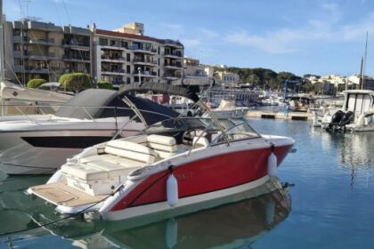 Rental Motorboat Cobalt R3 Porto Cristo