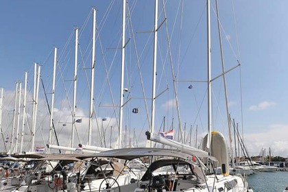 Rental Sailboat Bavaria Yachtbau Bavaria Cruiser 46 - 4 cab. Murter