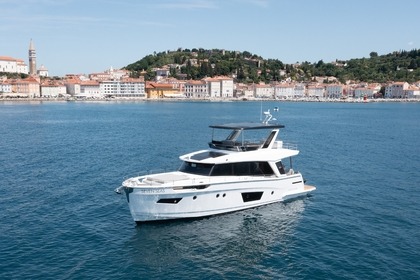 Charter Motor yacht Greenline Yachts Greenline 58 Fly Pirovac