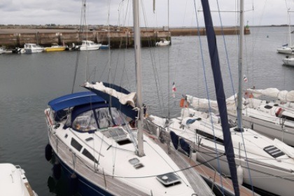 Hire Sailboat JEANNEAU SUN ODYSSEY 40 Brest