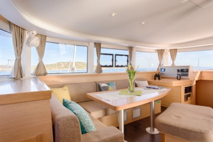 Noleggio Catamarano Lagoon Lagoon 42 Paro