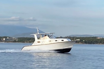 Rental Motorboat Michanokinito Skafos "Irene" Spetses