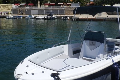 Hire Motorboat Salmeri Calypso 21 Poljica, Marina