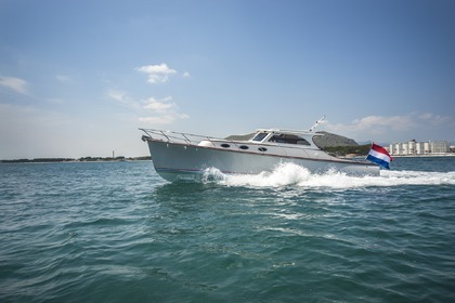 Hire Motorboat Prins van Oranje Rapsody 40 Offshore Alcúdia