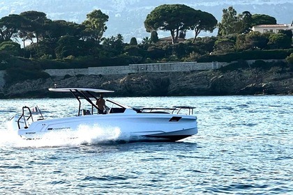 Hire Motorboat Axopar 22 T-top St-Laurent-du-Var