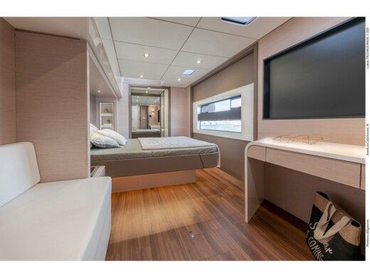 Catamaran  Aventura 56 MY Boat layout