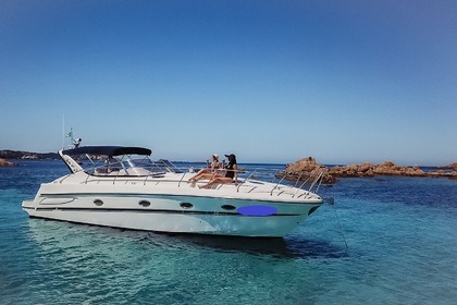 Hire Motorboat Innovazione Progetti Mira 40 Porto Cervo