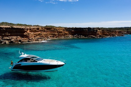 Location Bateau à moteur Sunseeker Portofino 40 Ibiza