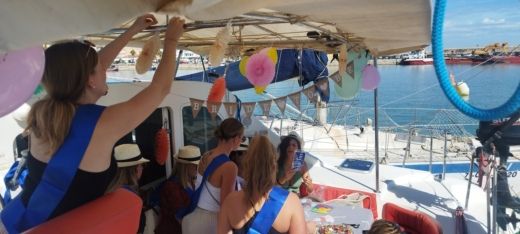 Peniscola Catamaran Lagoon 410s2 alt tag text