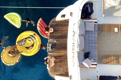 Charter Motor yacht Lavignia Cruise Hurghada