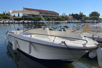 Rental Motorboat Ocqueteau Olympio 630 Hyères