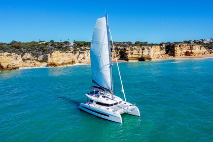 Alquiler Catamarán Dufour Cervetti 44 sail Albufeira