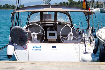 Aluguel Veleiro Bavaria Yachtbau Bavaria Cruiser 37 - 3 cab. Lêucade