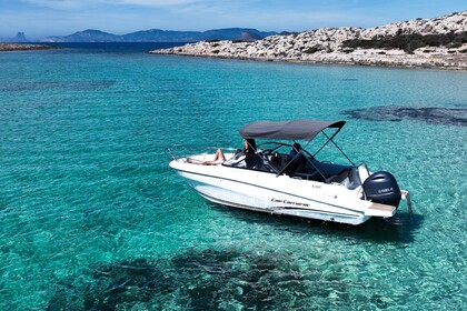 Rental Motorboat Jeanneau CAP CAMARAT 6.5 BR Santa Eulalia del Río