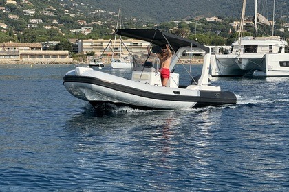Location Semi-rigide Capelli Capelli Tempest 626 Cavalaire-sur-Mer