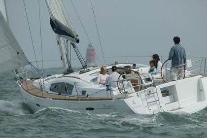 Miete Segelboot BENETEAU OCEANIS 40 Lefkada