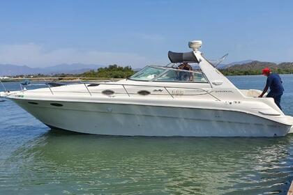 Hire Motorboat Sea Ray 330 Sundancer Mazatlán