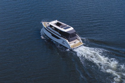 Miete Motorboot Nikhen Aquasun 34 Nikhen Aquasun 34 Mecklenburgische Seenplatte