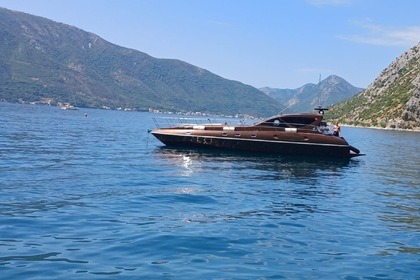 Hire Motorboat Goldsmith Luxury 17m Luštica