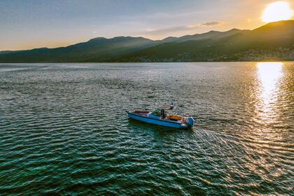 Charter Motorboat Axopar 28 Opatija