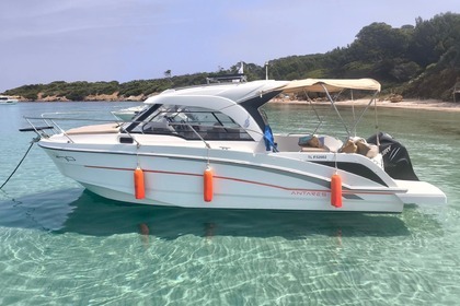 Miete Motorboot Beneteau Antares 8 ob Hyères