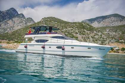 Rental Motorboat Ferretti 550 Antalya