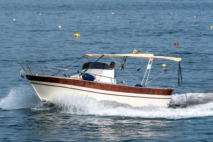 Hire Motorboat Cantieri Del Cilento Gozzo Sorrentino Amalfi
