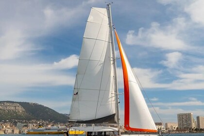 Rental Catamaran Beneteau Excess 11 Toulon