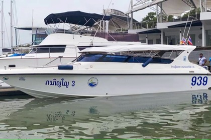 Verhuur Motorboot Custom Twin Engines 250Hp Changwat Phuket