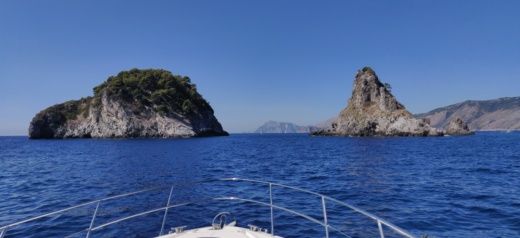 Σαλέρνο Motorboat Azimut Atlantis alt tag text