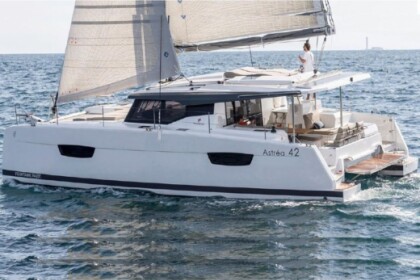 Rental Catamaran  Astréa 42 Le Marin