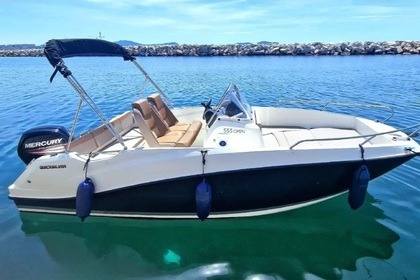 Charter Motorboat Quicksilver Activ 555 Open Marseille