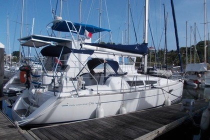 Verhuur Zeilboot Jeanneau Sun Odyssey 36i 3 cabines Guadeloupe