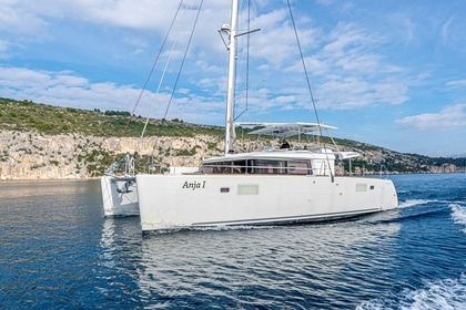 Rental Catamaran LAGOON 450 F Rogoznica