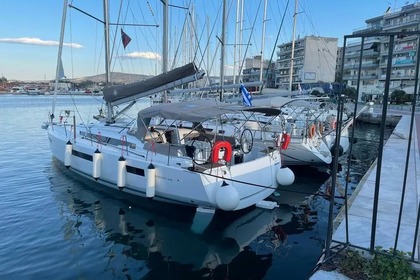Hire Sailboat Jeanneau Sun Odyssey 440 Volos