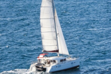 Verhuur Catamaran LAGOON 400 Hyères